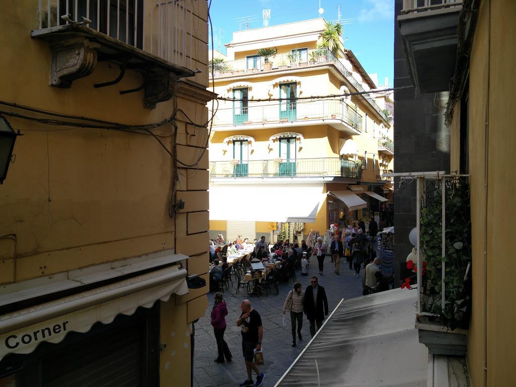 Sedil Dominova Apartment Sorrento Buitenkant foto